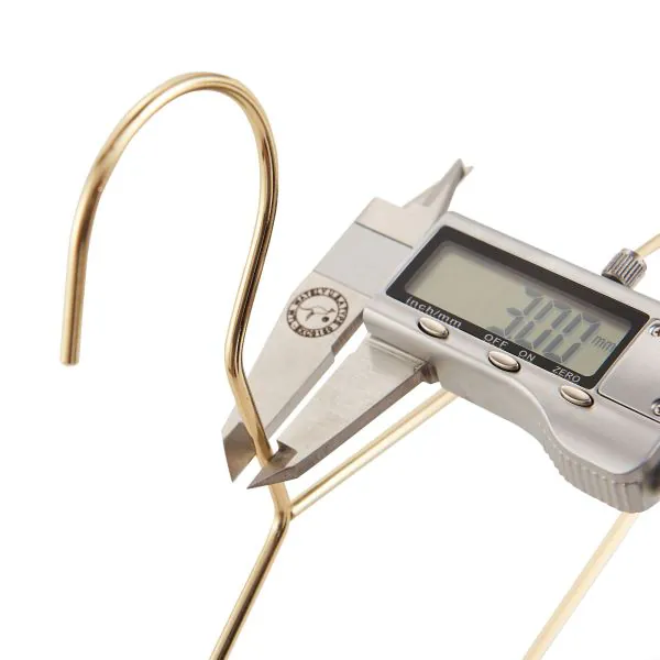 Lot De 10 Cintres En Aluminium Avec Encoches Doré Mat 42 Cm [637] - Maison